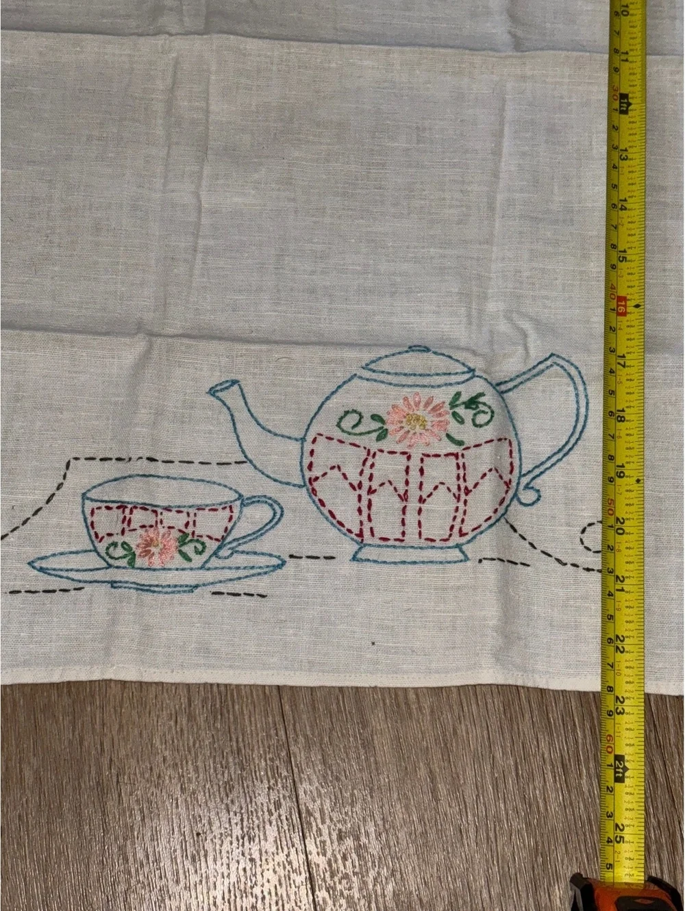 Vintage Hand Embroidered Tea Towel Teapot Teacup Linen D72